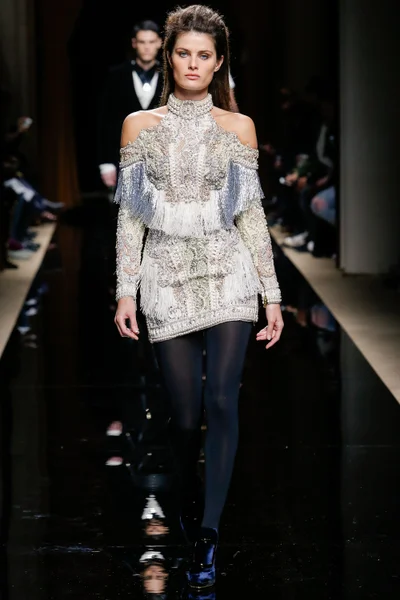 Look 50